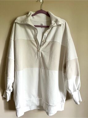 Helsa white off white vintage Henley women’s size med/large